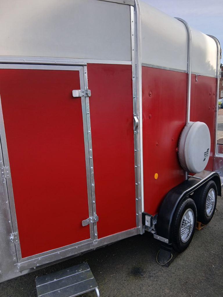 Horse Trailer/ Horse Box 