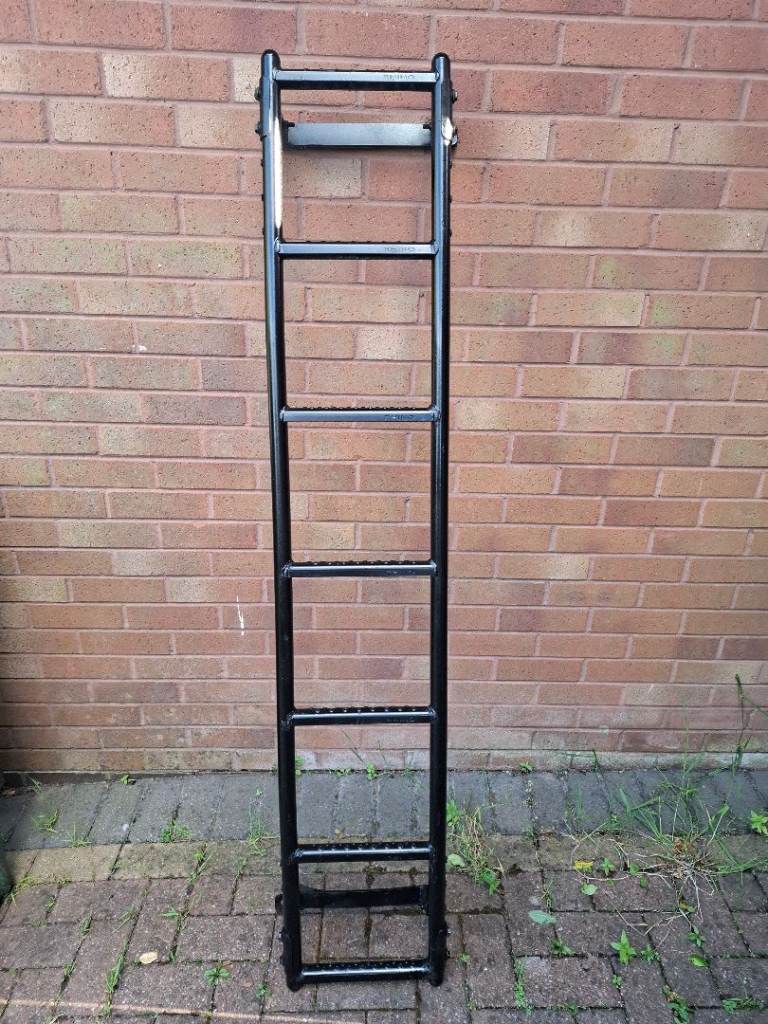 Rhino Ladder, van door