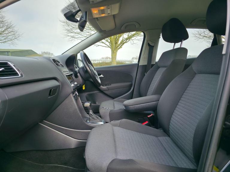 2010 Volkswagen Polo 1.4 SE DSG Euro 5 5dr HATCHBACK Petrol Automatic