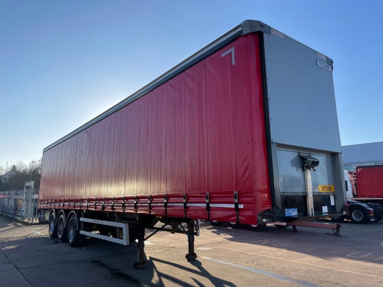 MONTRACON 45FT CURTAINSIDE TRAILER - 2015 - C385972