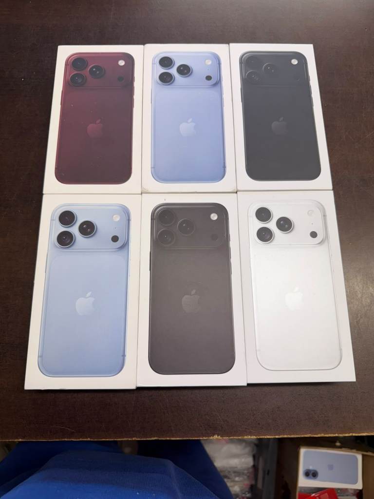 iPhone 18 pro 256gb £1050 512gb £1230 with Apple warranty
