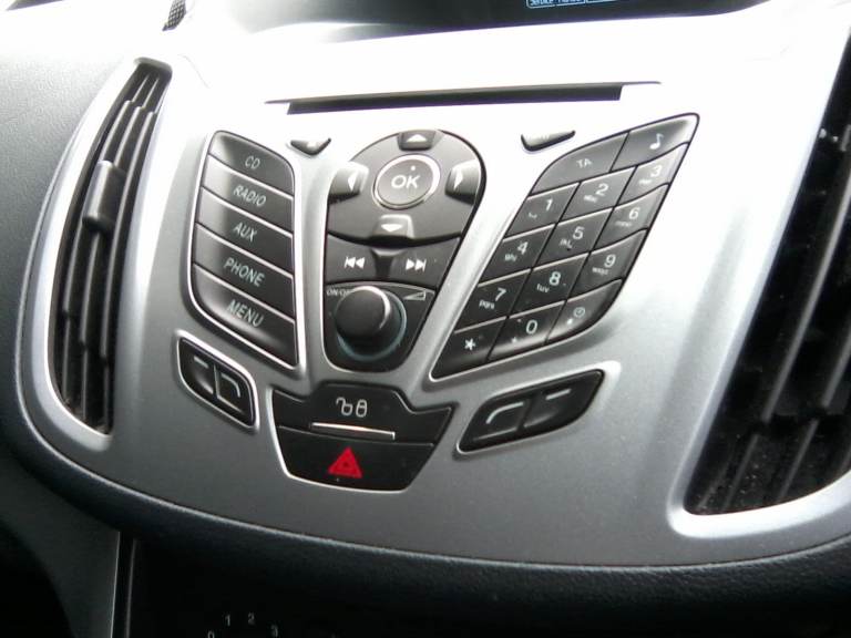 FORD C-MAX 1.6 TDCi ZETEC 5-DR MPV 6-SPEED TURBO DIESEL 2013. FULL FORD HISTORY, £35 ROAD TAX!!!