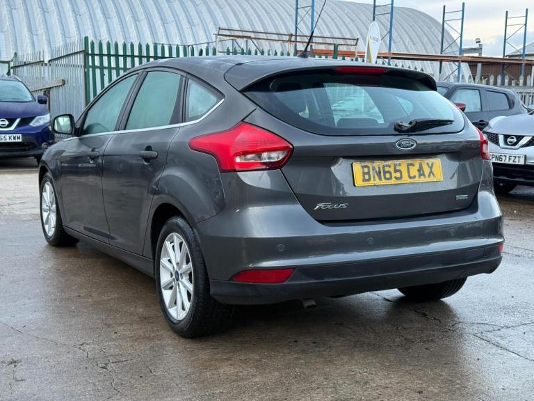 2015 Ford Focus 1.0T EcoBoost Titanium Euro 6 (s/s) 5dr HATCHBACK Petrol Manual