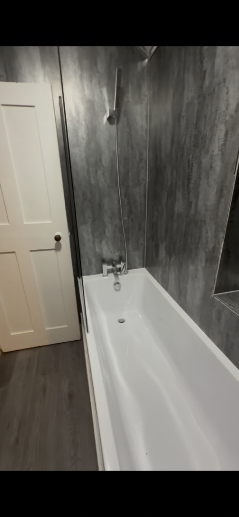 Semi detached house to rent 