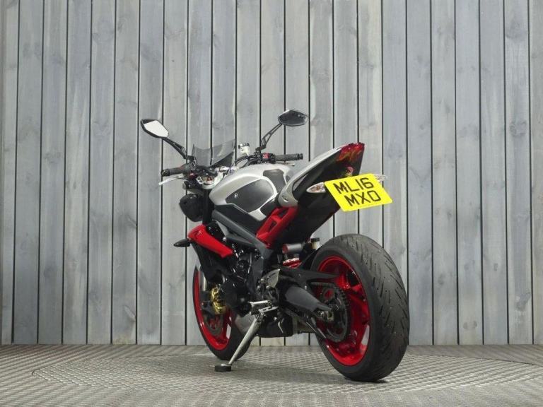 2016 16 TRIUMPH STREET TRIPLE 675