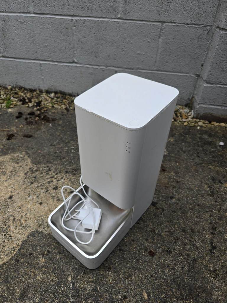 Xiaomi smart pet feeder