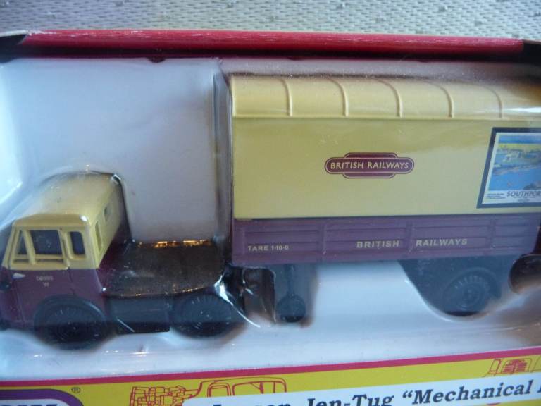 Collectable Classix EM76508 parcel van trailer - ideal christmas present