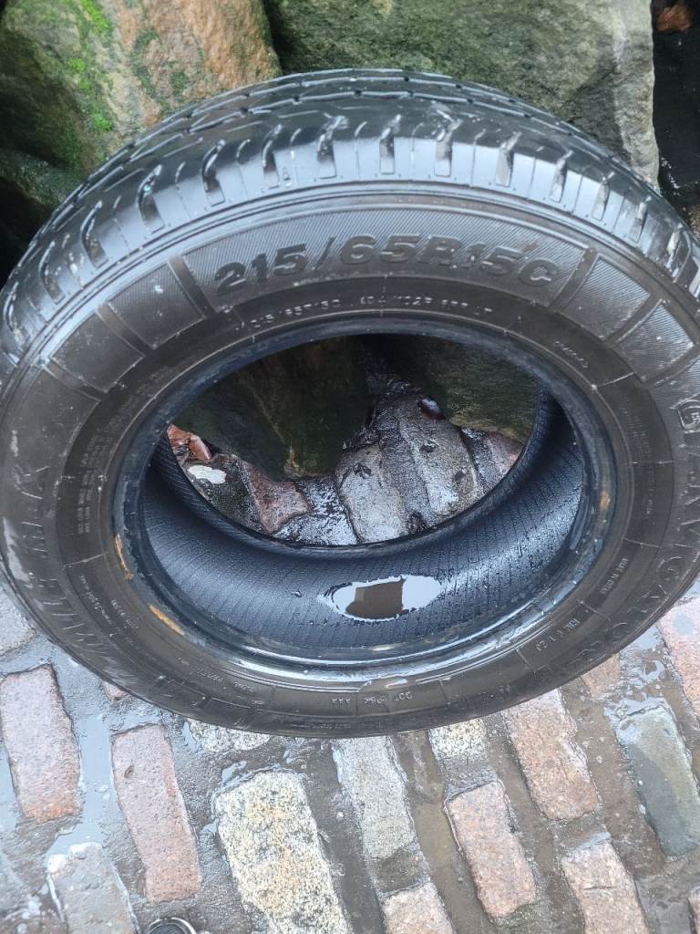 215 65 15c van or car tyre with good tread