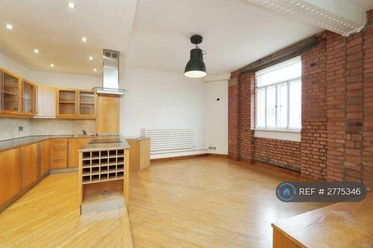 2 bedroom flat in Leicester, Leicester, LE1 (2 bed) (#2775346)