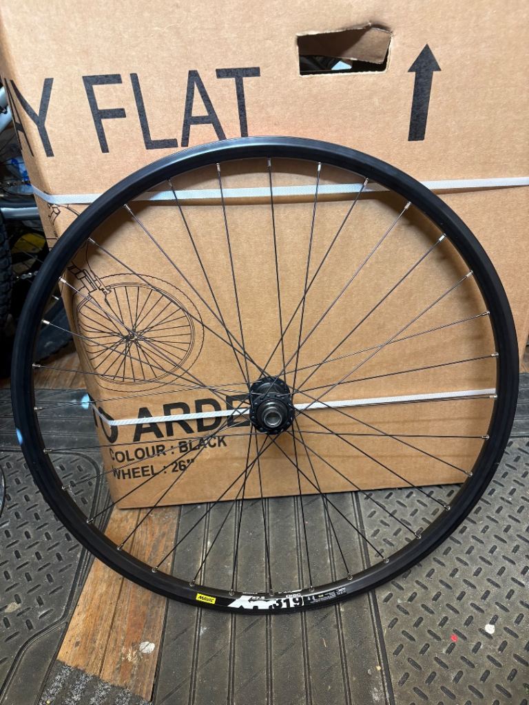 Mavic 27.5 front wheel 