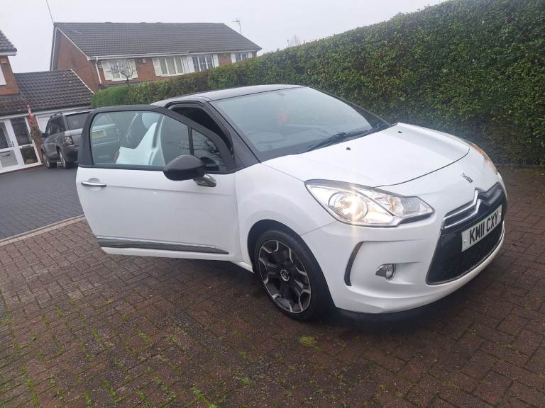 Citroen, DS3, Hatchback, 2011, Manual, 1560 (cc), 3 doors