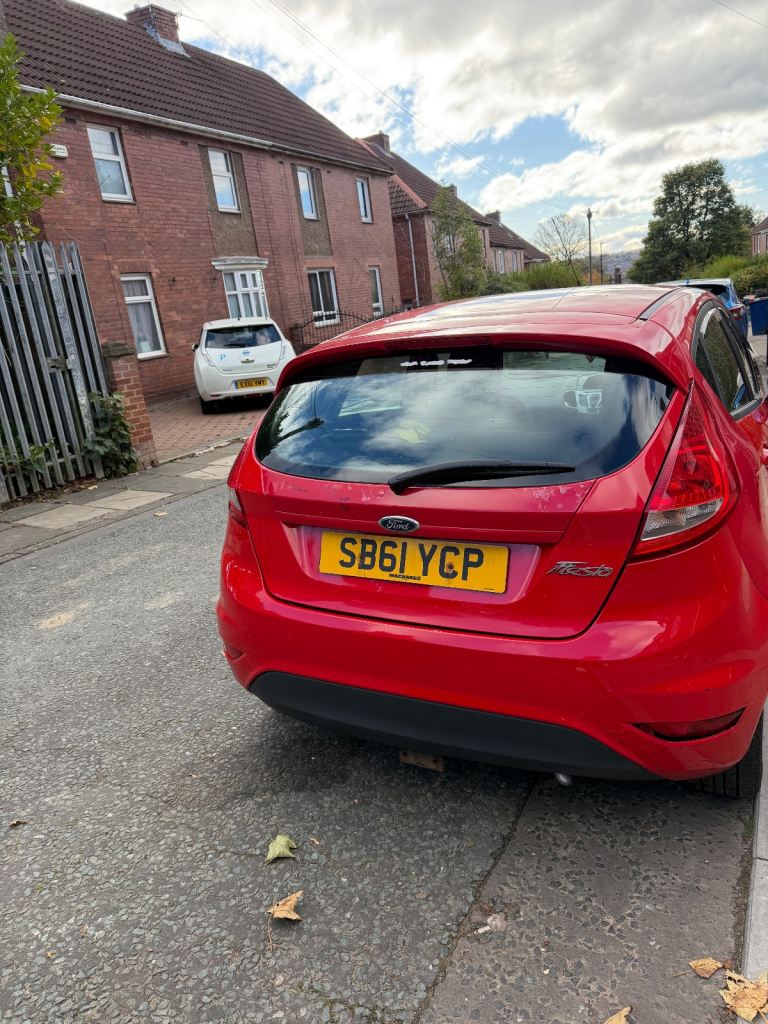 Ford, FIESTA, Hatchback, 2012, Manual, 1388 (cc), 5 doors