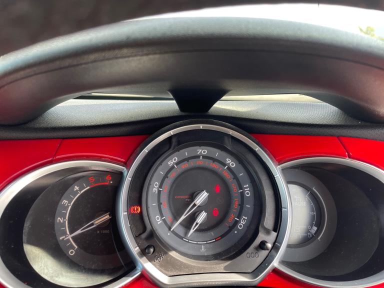 2013 Citroen DS3 1.6 e-HDi Airdream DStyle Red 3dr HATCHBACK Diesel Manual