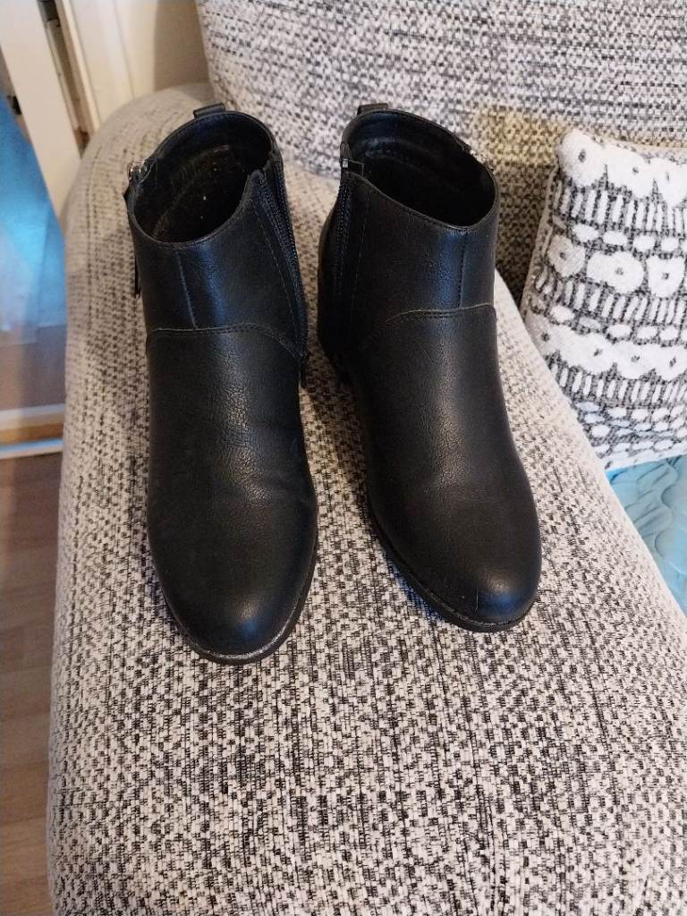 Womens Black Ankle Boots Size 6