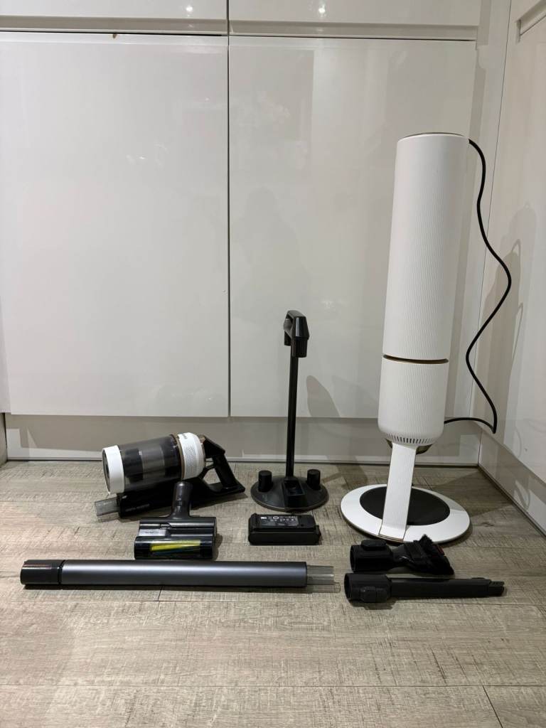 Samsung Bespoke Jet Cordless Stick Vacuum Cleaner - 60 Minute Runtime
