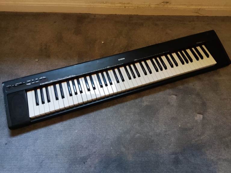 Yamaha NP 30 Keyboard
