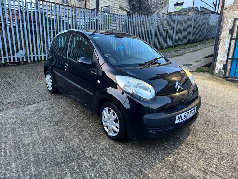 image for CITROEN C1 RHYTHM 1.0 PETROL 5 SPEED 5 DOOR  £20 A YEAR TAX  77K MILES MOT TILL MARCH 2026