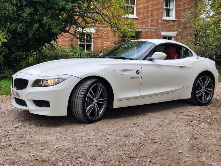 BMW, Z4, Convertible, 2011, Semi-Auto, 2996 (cc), 2 doors