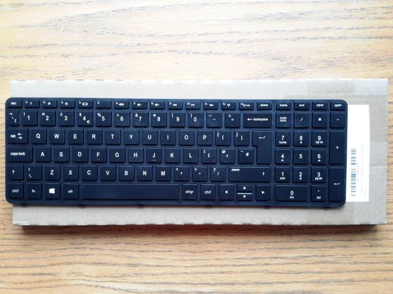 HP Pavilion UK QWERTY Keyboard 749658-031 ::: | in London | Gumtree
