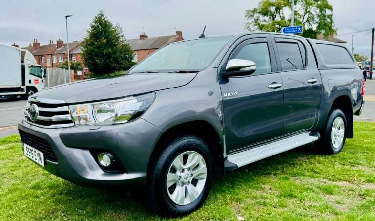 2016 Toyota Hilux Icon D/Cab Pick Up 2.4 D-4D TSS PICK UP Diesel Manual