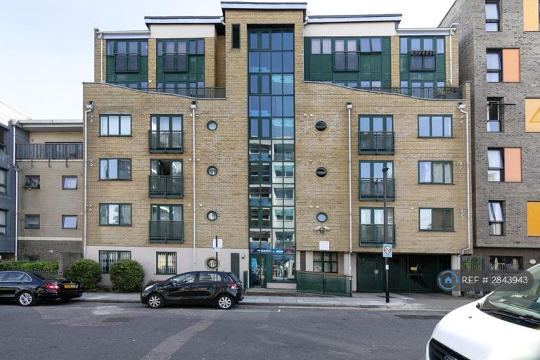 2 bedroom flat in Stainsby Road, London, E14 (2 bed) (#2843943)