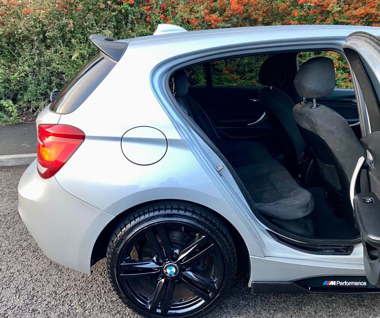 2015 BMW 1 Series 116d M Sport 5dr HATCHBACK Diesel Manual
