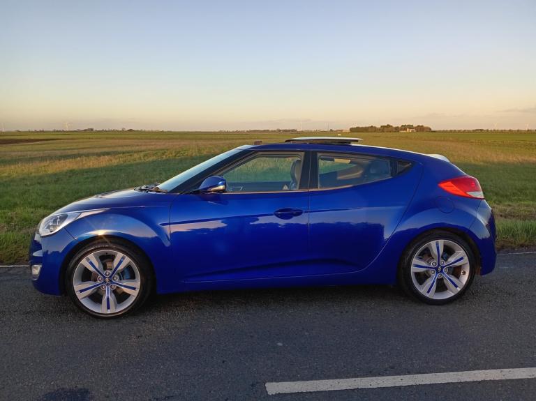 2012 Hyundai Veloster 1.6 GDi Sport TOP CONDITION NO DENTS NO SCRATCHES CAN SECURE 24/7 ON NET  C...