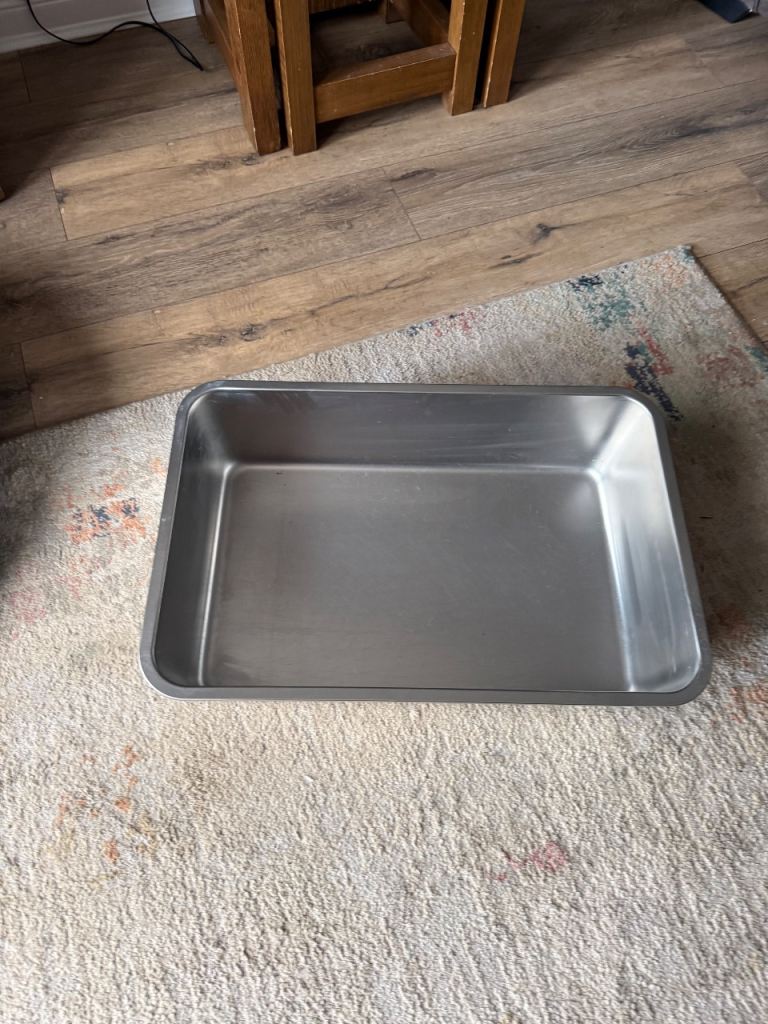  Large Cat litter tray