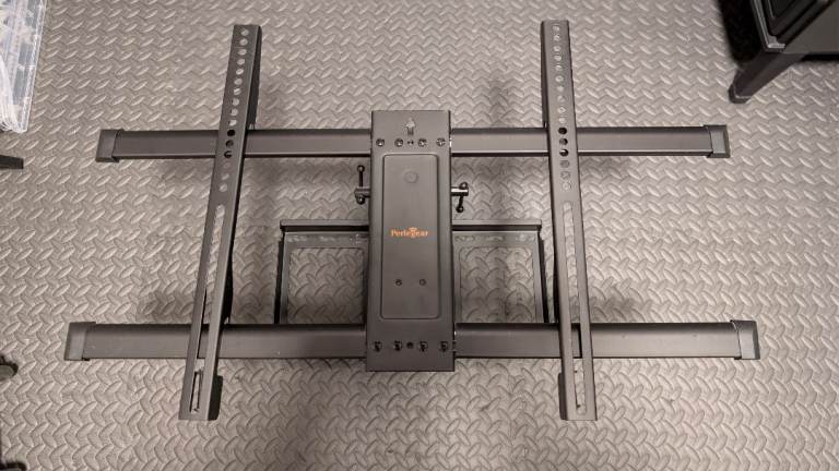 TV Wall Bracket for 37-84 Inch TVs up to 60kg, Swivel Tilt, VESA 600x400mm