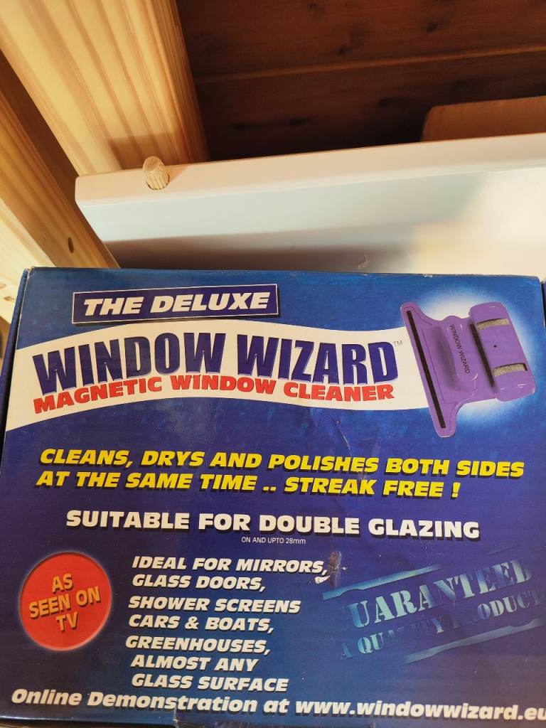 The Deluxe Window Wizard Magnetic Window Cleaner for Double Glazing