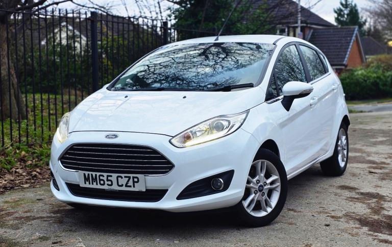 2015 Ford Fiesta 1.25 82 ZETEC (5 DOOR) MANUAL + LOW MILES + FSH +  HATCHBACK Petrol Manual