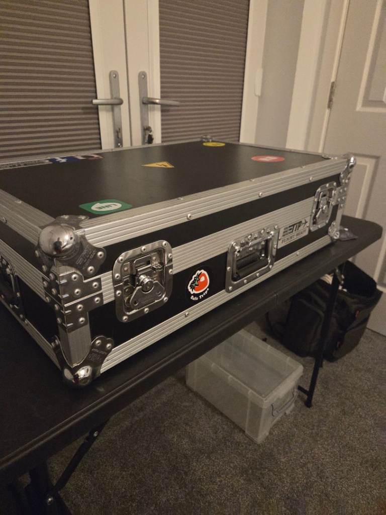Pioneer Rx2 & Flightcase