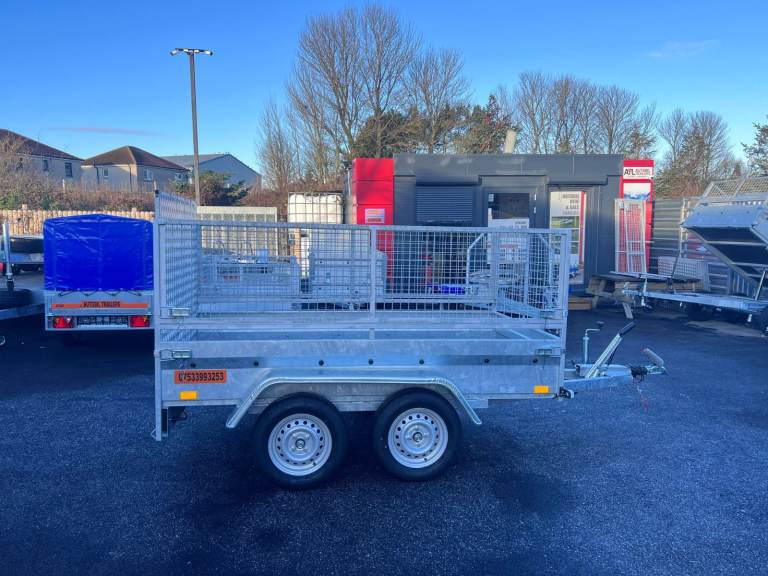 New 8,2ft x 4,3ft twin axle trailer with 60cm mesh and ramp 1300kg braked