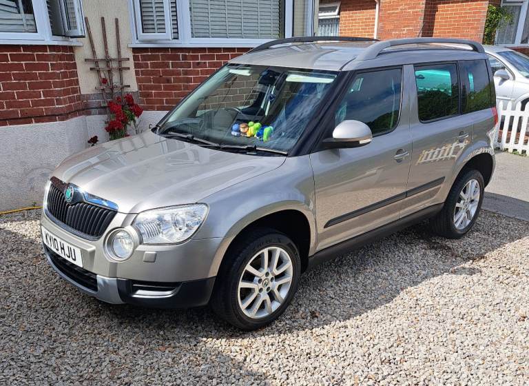 Skoda, YETI, Hatchback, 2010, Manual, 1968 (cc), 5 doors