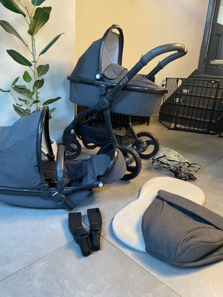 egg Stroller & Carrycot Pram with Accessories in Quantum Grey