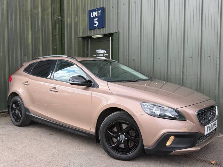 2013 Volvo V40 D3 Cross Country SE 5dr HATCHBACK DIESEL Manual