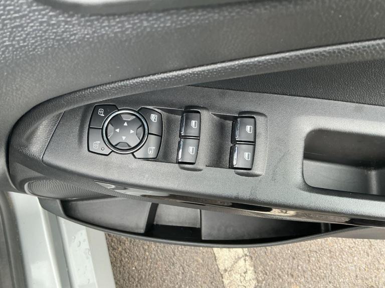 2022 Ford Ecosport EcoSport ST-Line 5 Door 1.0L Ford EcoBoost 125PS FWD 6 Speed Manual HATCHBACK ...