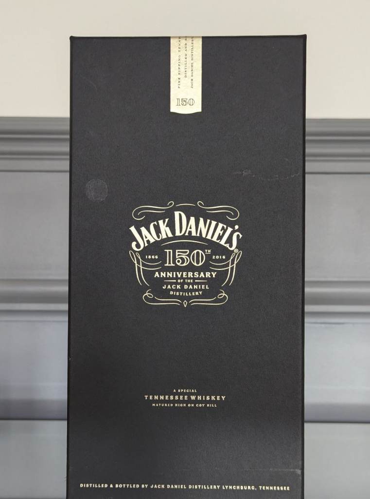 Jack Daniels display box and bottle