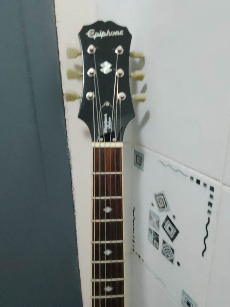 2015 Epiphone blueshawk deluxe