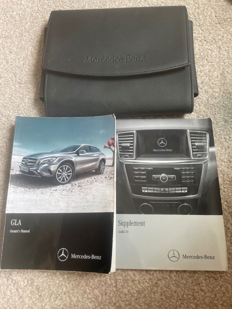 Mercedes-Benz GLA 2014 onwards owners Manual & Supplement with Leather Wallet