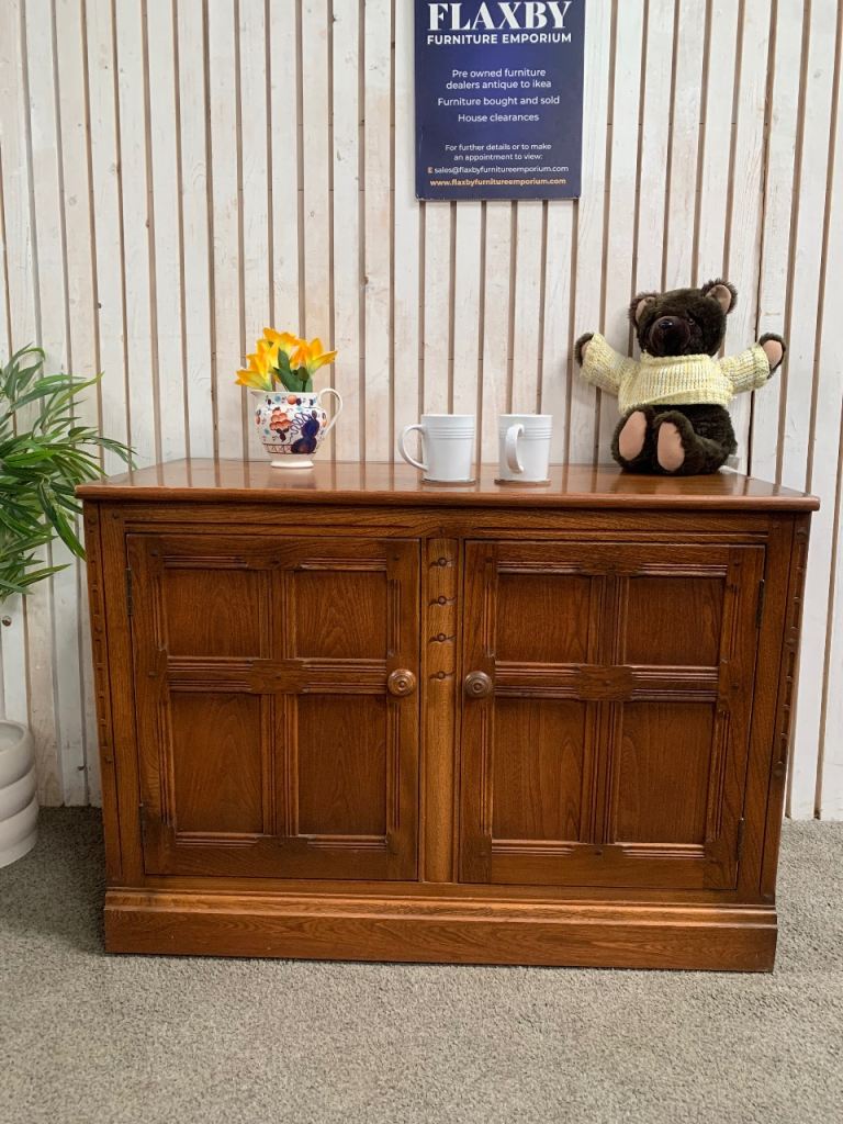 Vintage Ercol Elm 2 Door Sideboard Cabinet | Old Colonial Golden Dawn Low Storage