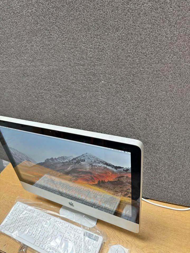 Apple iMac 24” | Intel i5 | 8GB RAM | 1TB HDD | Wireless Keyboard & Mouse