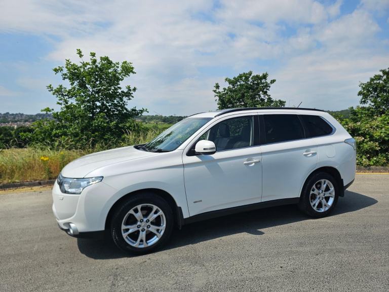 Mitsubishi Outlander 2.2 DI-D GX4 Automatic 7 seater 2014 14 plate 