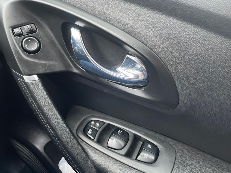 2018 Renault Kadjar 1.2L Dynamique S Nav TCe SUV 5dr Petrol Manual Euro 6 (130 bhp) SUV Petrol Ma...