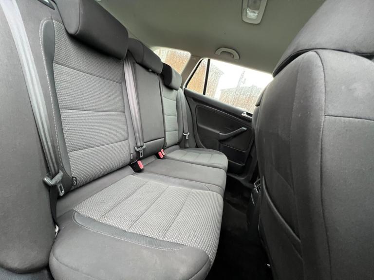 2010 Volkswagen Golf 1.6 TDI 105 SE 5dr DSG ESTATE Diesel Automatic