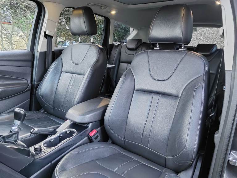 FORD KUGA TITANIUM X TOP SPEC 105K FSH HPI CLEAR LOVELY EXAMPLE