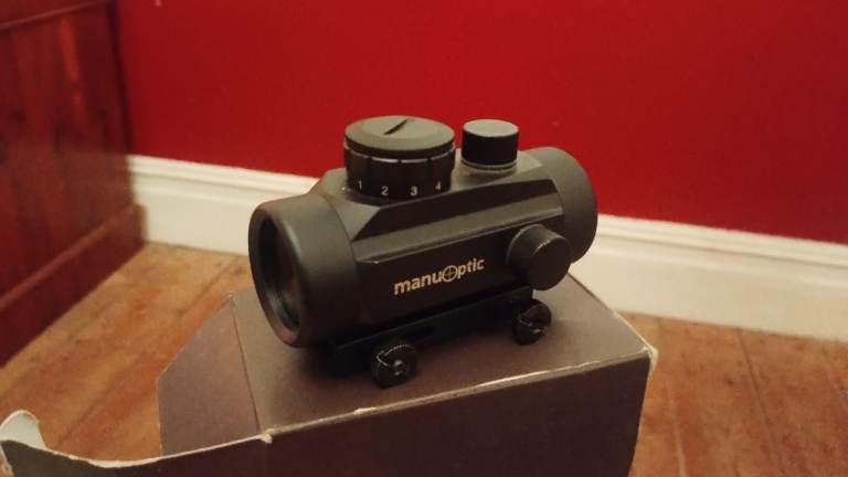 Red dot sight Manuoptic RD30