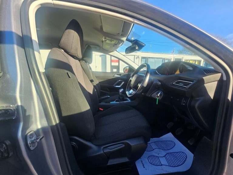 2018 Peugeot 308 SW 1.2 PureTech Active Manual 5Spd Euro 6 (s/s) 5dr ESTATE Petrol Manual