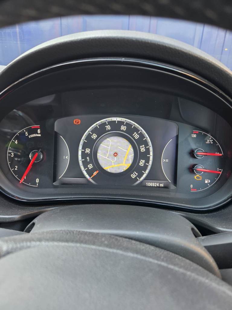 Vauxhall, INSIGNIA, Hatchback, 2015, Manual, 1956 (cc), 5 doors