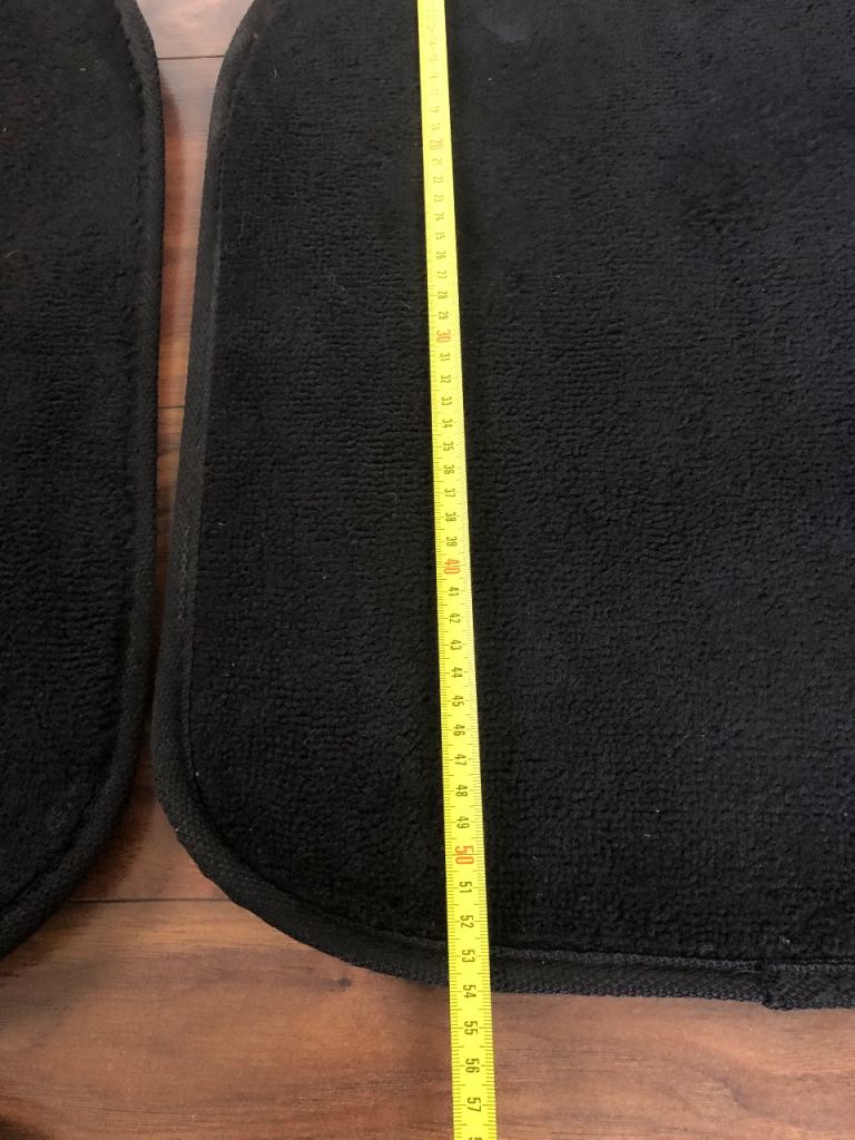 Set of 4 Black Carpeted Car Mats